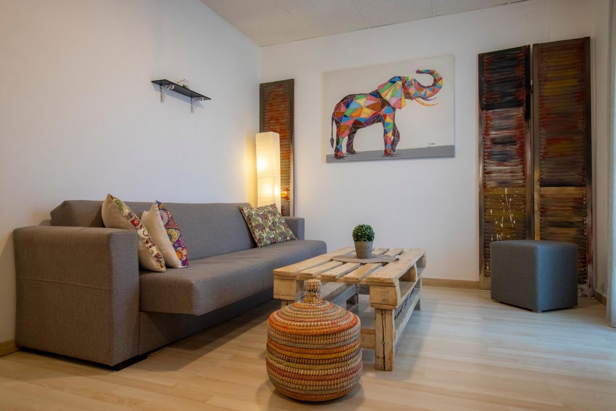 Modern City Apt In The Heart Of Heraklion Esterno foto