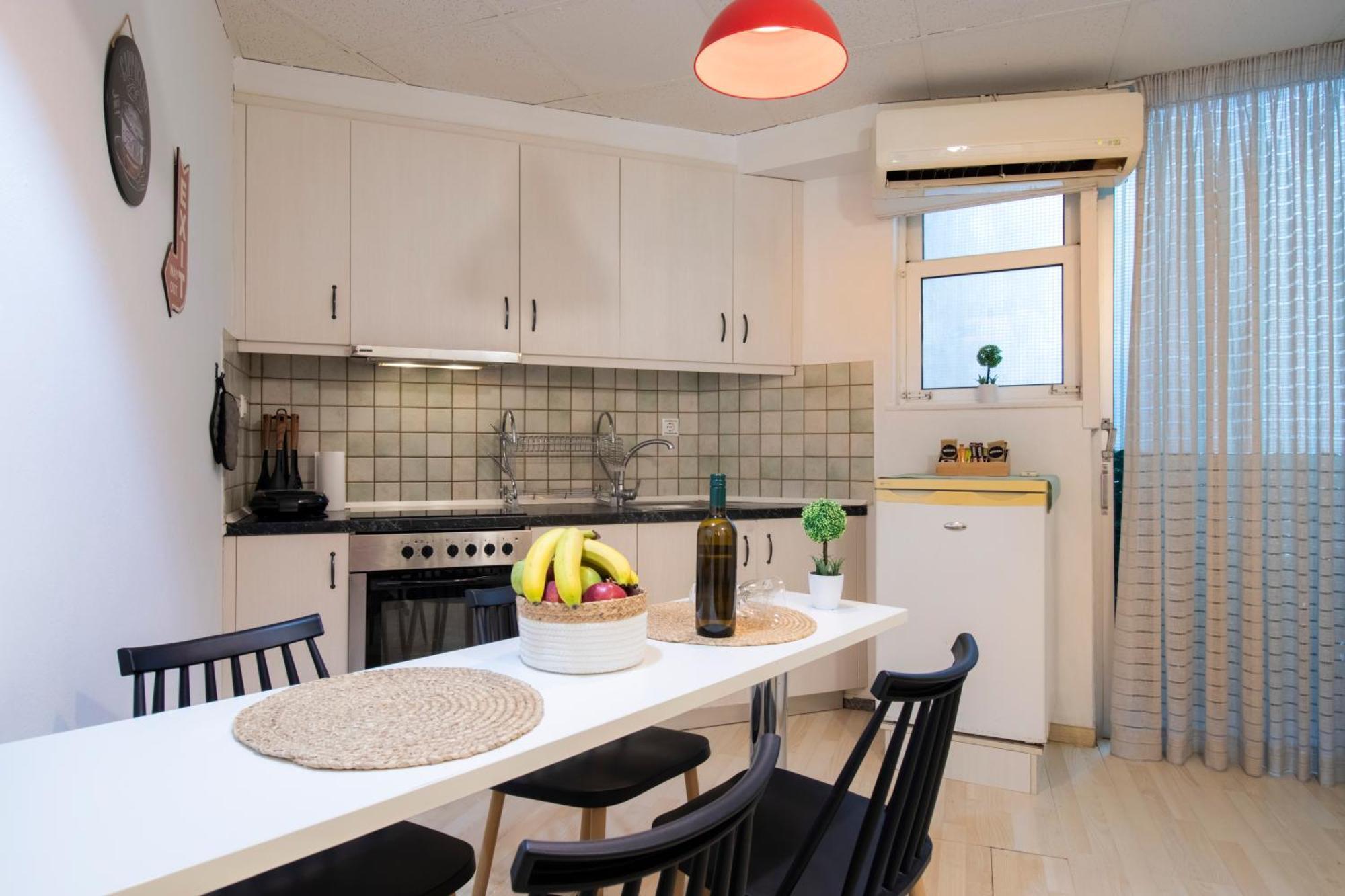 Modern City Apt In The Heart Of Heraklion Esterno foto