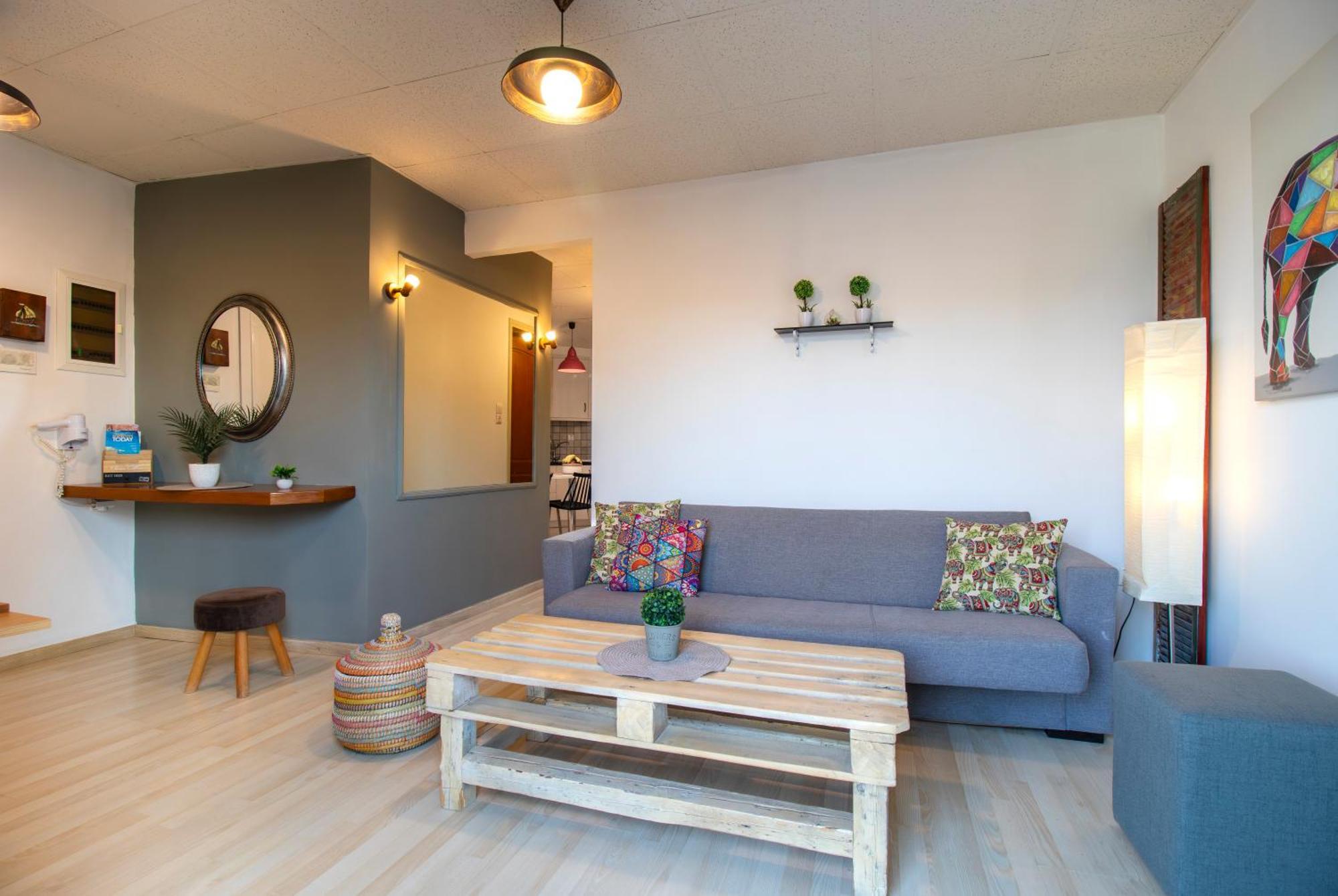 Modern City Apt In The Heart Of Heraklion Esterno foto